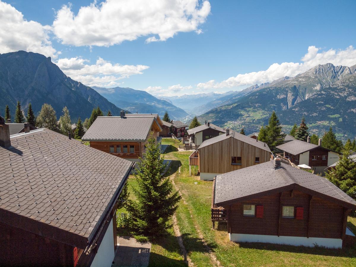 Gruppenhaus im Walliser Alpstyle Rosswald Exterior foto