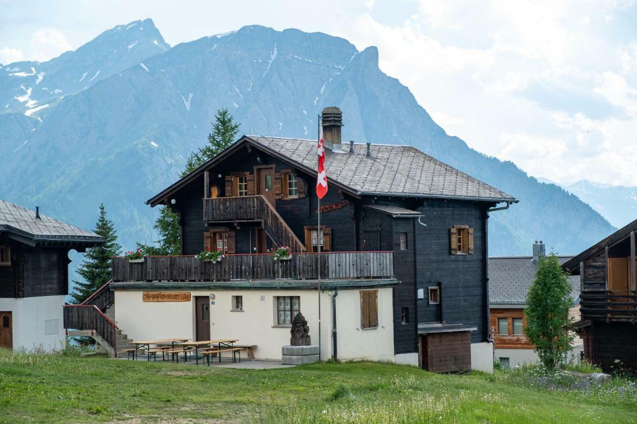Gruppenhaus im Walliser Alpstyle Rosswald Exterior foto